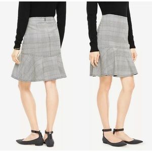 ANN TAYLOR Glen Plaid Flounce Ruffle Skirt Size 2